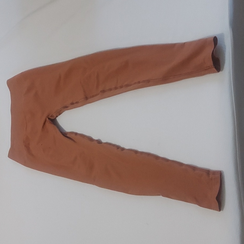 Alphalete Amplify leggings size medium